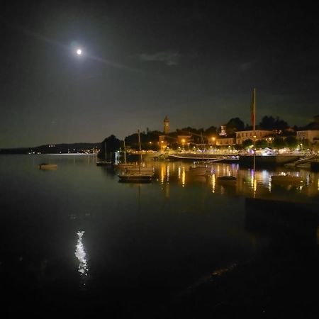 Casa Del Lago Maggiore Lesa公寓 外观 照片